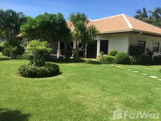 Villa en venta y en alquiler de 3 habitaciones en Bang Lamung, Chonburi