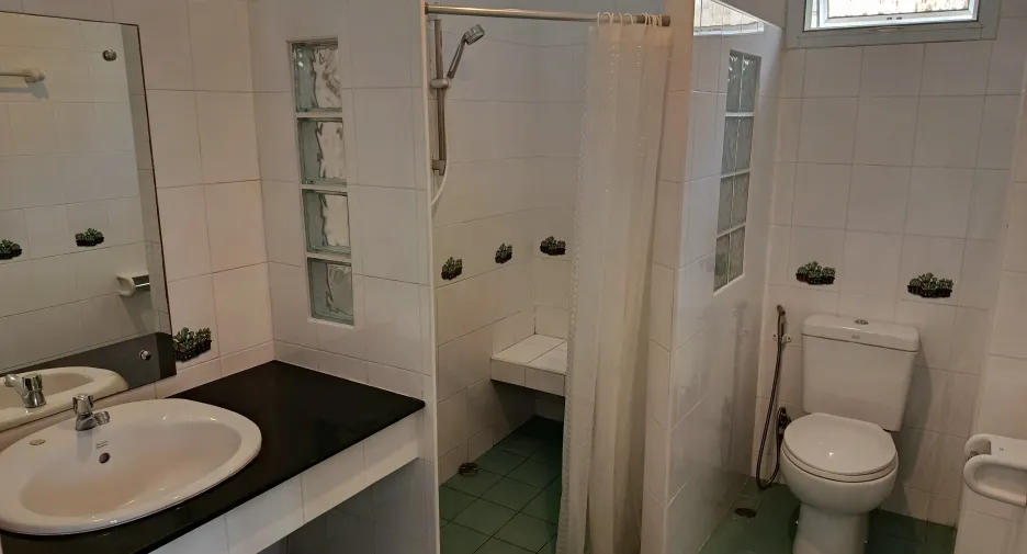 Casa en venta y en alquiler de 3 habitaciones en Hang Dong, Chiang Mai