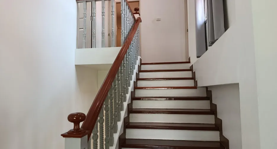 Casa en venta y en alquiler de 3 habitaciones en Hang Dong, Chiang Mai