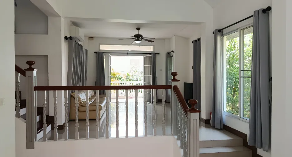 Casa en venta y en alquiler de 3 habitaciones en Hang Dong, Chiang Mai