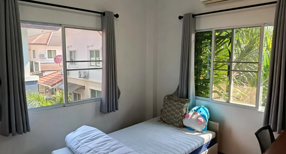 Casa en venta y en alquiler de 3 habitaciones en Hang Dong, Chiang Mai