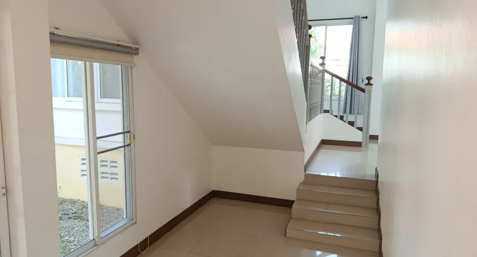 Casa en venta y en alquiler de 3 habitaciones en Hang Dong, Chiang Mai