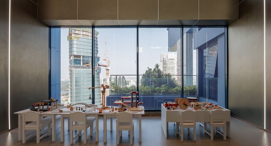 For rent 1 bed condo in Yan Nawa, Bangkok