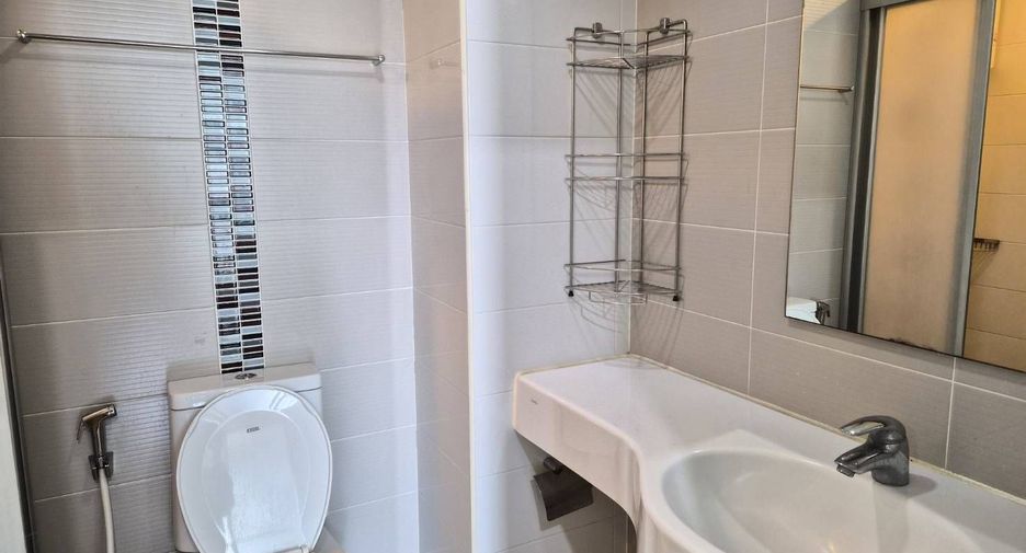 For sale 1 bed condo in Huai Khwang, Bangkok