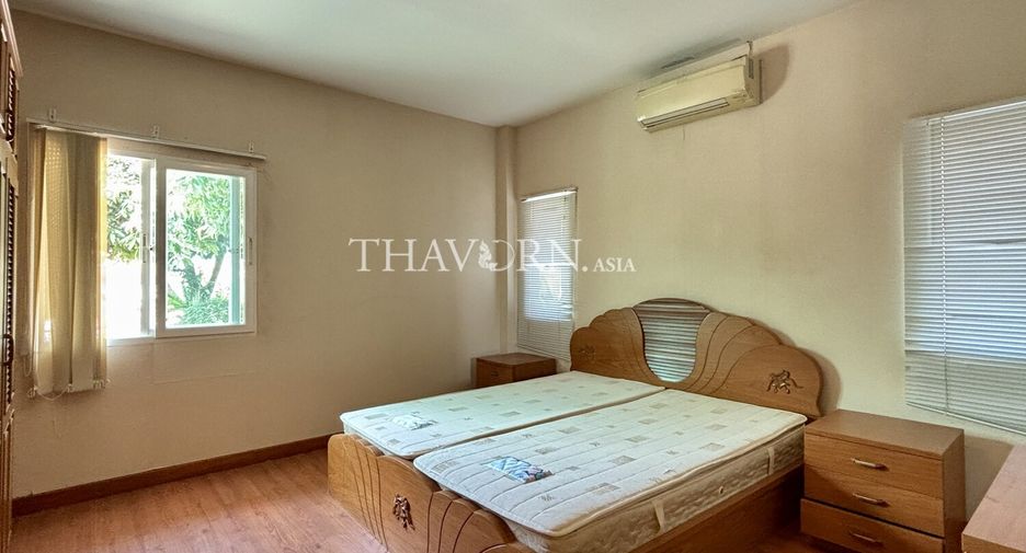 For sale 3 ベッドルーム house in Sattahip, Chonburi