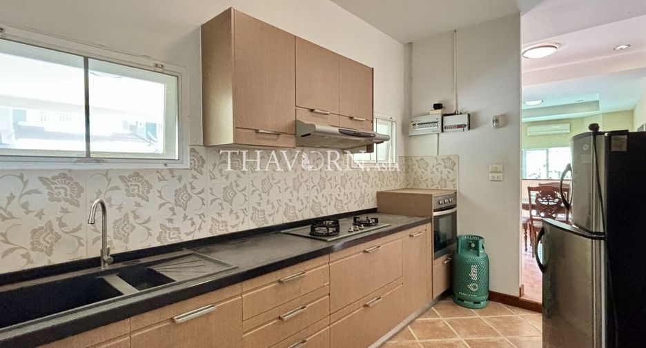 For sale 3 ベッドルーム house in Sattahip, Chonburi