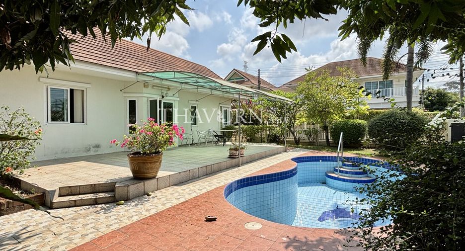 For sale 3 ベッドルーム house in Sattahip, Chonburi