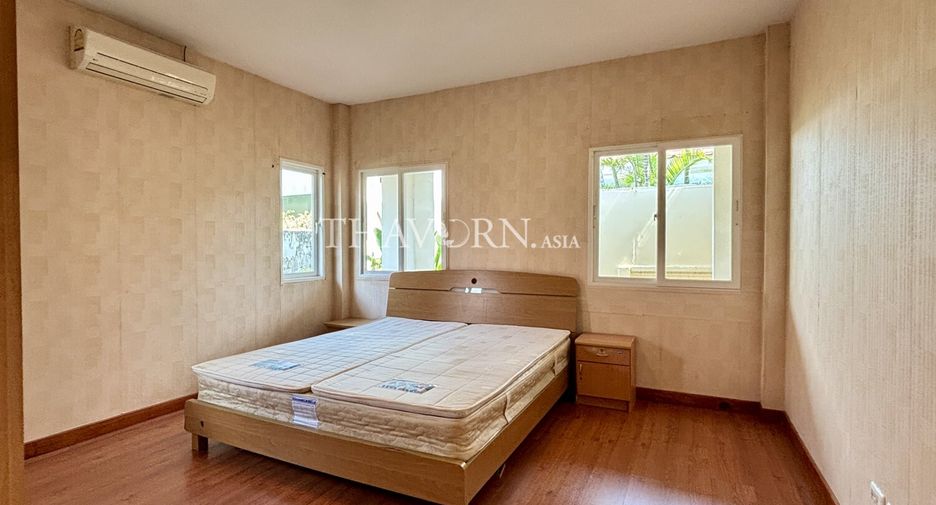 For sale 3 ベッドルーム house in Sattahip, Chonburi