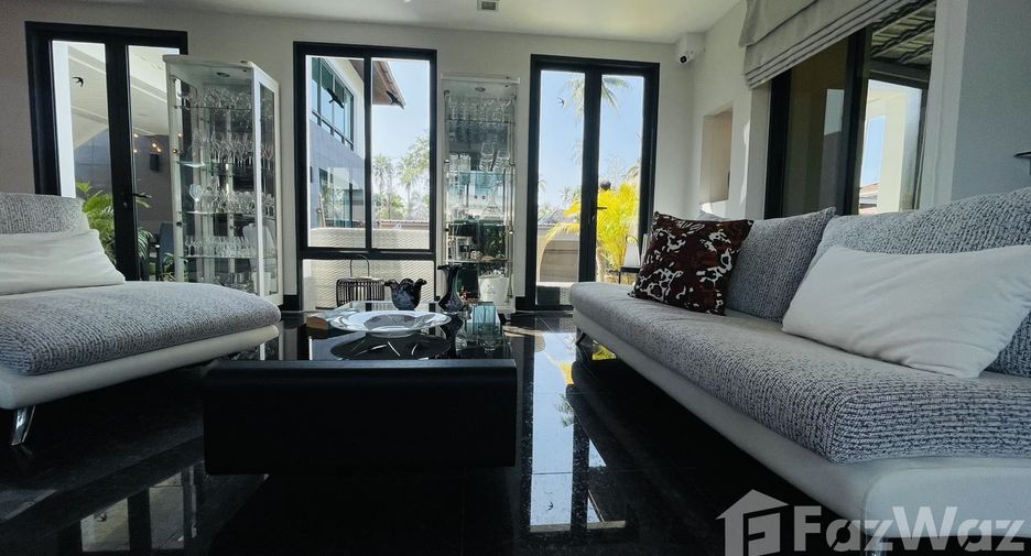For sale 3 bedrooms villa in Nuea Khlong, Krabi