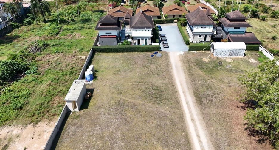 For sale 3 bedrooms villa in Nuea Khlong, Krabi