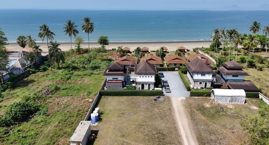 For sale 3 bedrooms villa in Nuea Khlong, Krabi