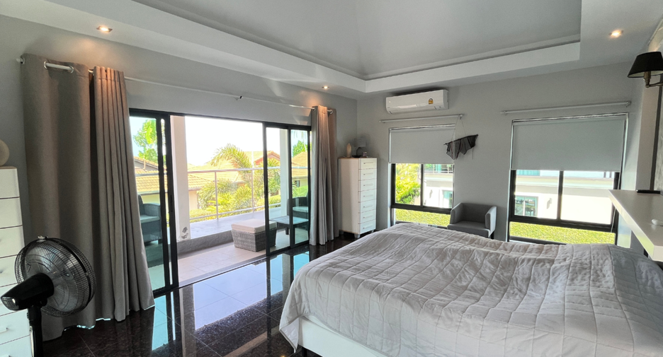 For sale 3 bedrooms villa in Nuea Khlong, Krabi
