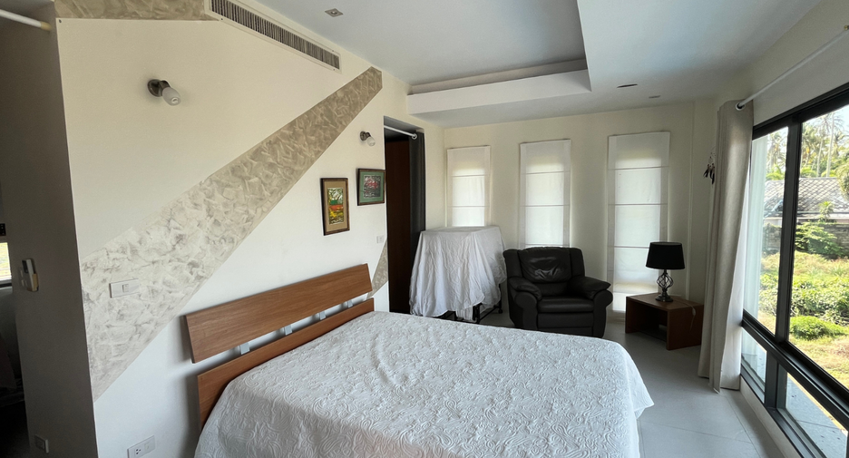 For sale 3 bedrooms villa in Nuea Khlong, Krabi