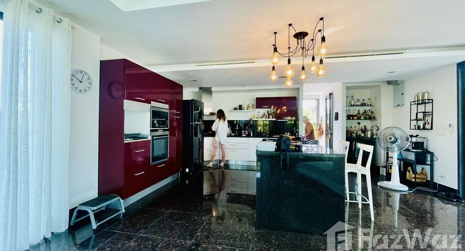 For sale 3 bedrooms villa in Nuea Khlong, Krabi