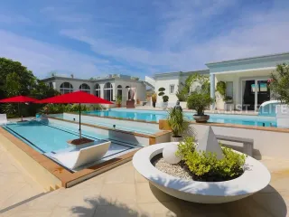 Haus zur Miete mit 8 Zimmer in Bang Lamung, Chonburi