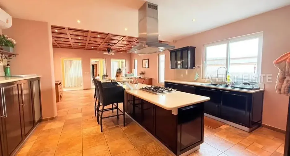 For rent 4 bedrooms house in Bang Lamung, Chonburi