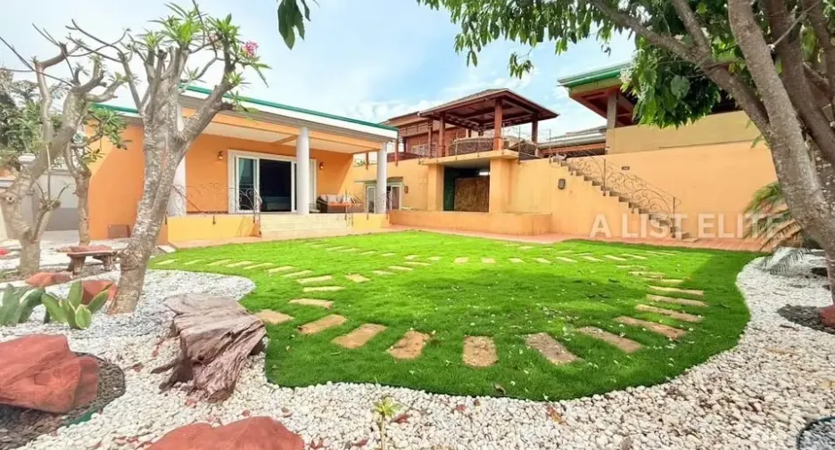 For rent 4 bedrooms house in Bang Lamung, Chonburi