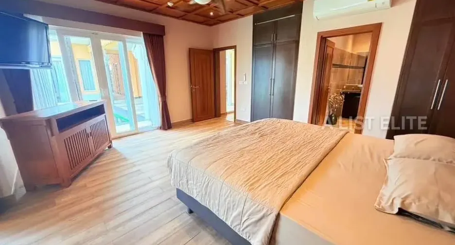 For rent 4 bedrooms house in Bang Lamung, Chonburi
