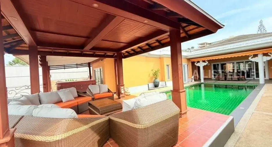 For rent 4 bedrooms house in Bang Lamung, Chonburi