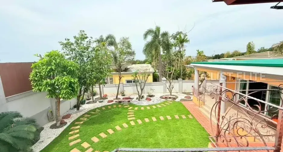 For rent 4 bedrooms house in Bang Lamung, Chonburi