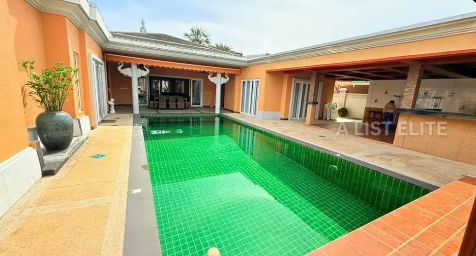For rent 4 bedrooms house in Bang Lamung, Chonburi