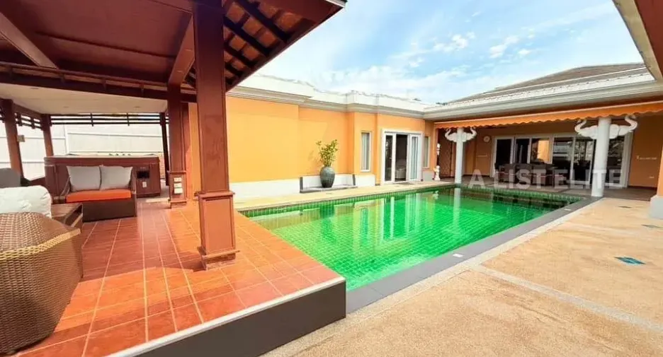 For rent 4 bedrooms house in Bang Lamung, Chonburi