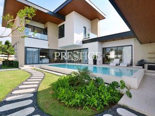 Haus zum Kauf mit 4 Zimmer in Bang Lamung, Chonburi