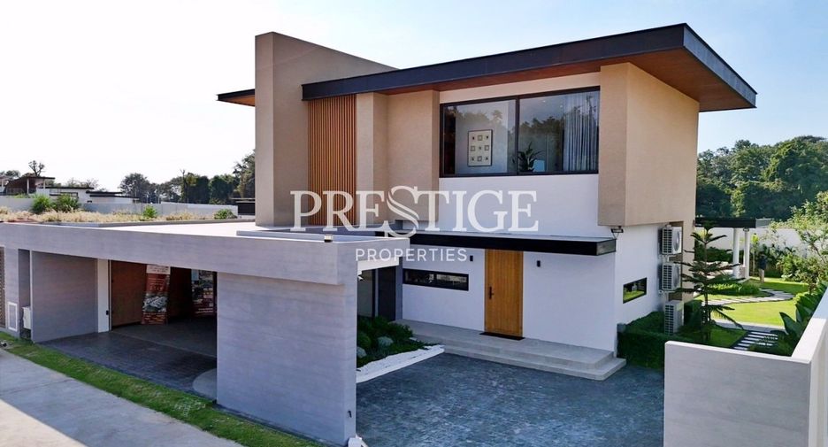 Casa en venta de 4 habitaciones en Bang Lamung, Chonburi