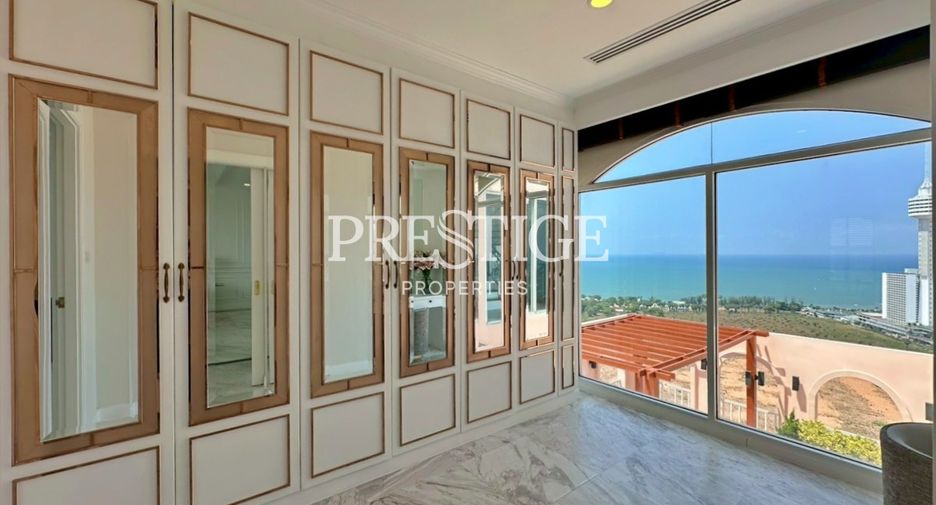 For sale 5 bedrooms condo in Bang Lamung, Chonburi