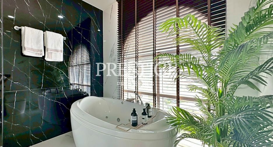 For sale 5 bedrooms condo in Bang Lamung, Chonburi