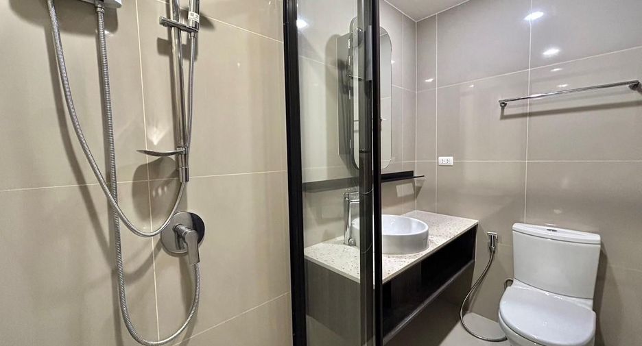 For rent 2 ベッドルーム condo in Huai Khwang, Bangkok
