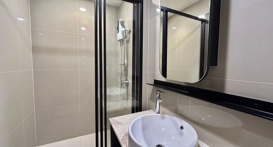 For rent 2 ベッドルーム condo in Huai Khwang, Bangkok