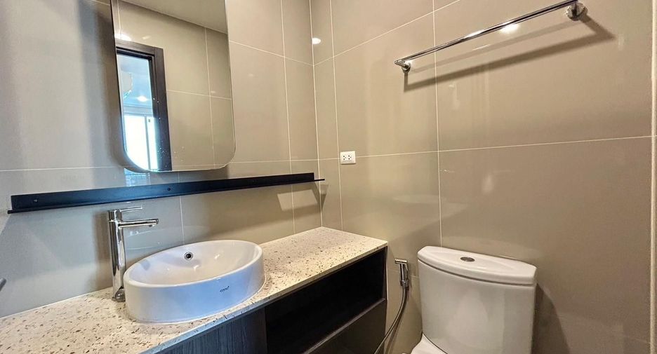 For rent 2 ベッドルーム condo in Huai Khwang, Bangkok