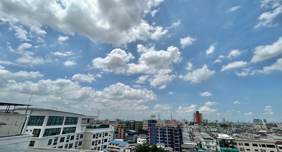 For rent 2 ベッドルーム condo in Huai Khwang, Bangkok