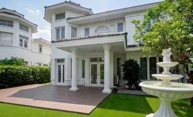For rent 4 bedrooms house in Bang Kapi, Bangkok