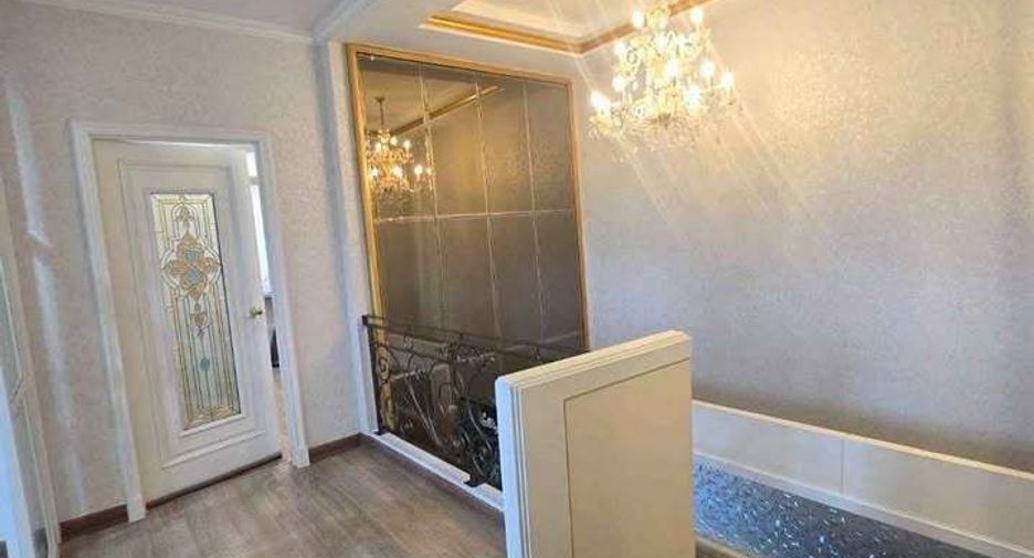 For rent 4 bedrooms house in Bang Kapi, Bangkok