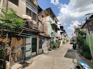For sale 4 bedrooms townhouse in Bang Sue, Bangkok