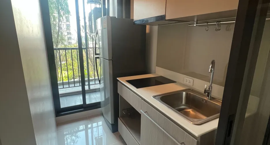 Wohnung zur Miete mit 1 Zimmer in Bang Sue, Bangkok