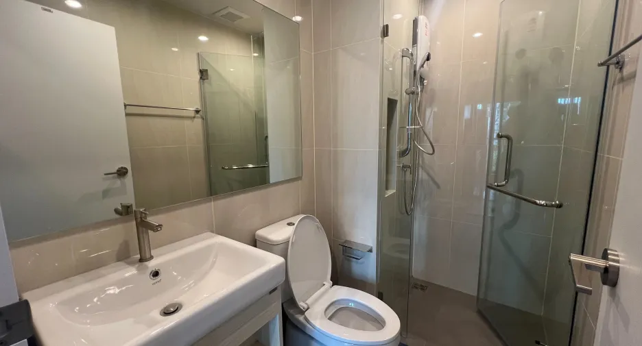 Wohnung zur Miete mit 1 Zimmer in Bang Sue, Bangkok