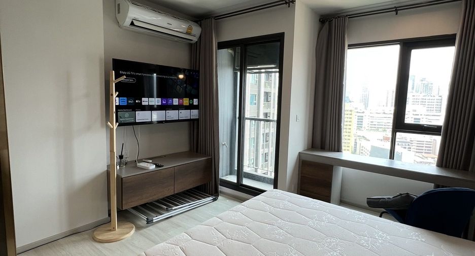 À louer studio condo à Pathum Wan, Bangkok