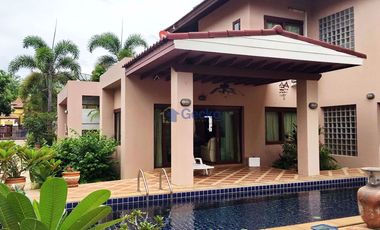 Casa en alquiler y en venta de 4 habitaciones en Sattahip, Chonburi