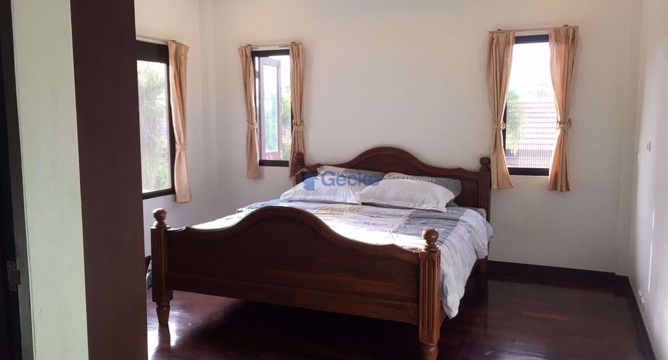 For rent and for sale 4 bedrooms house in Sattahip, Chonburi