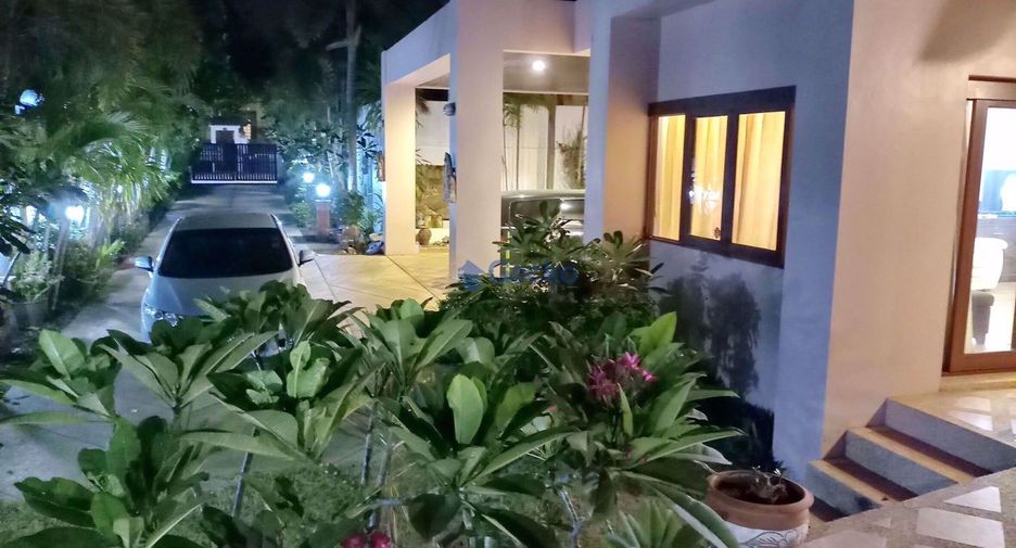 For rent and for sale 4 bedrooms house in Sattahip, Chonburi