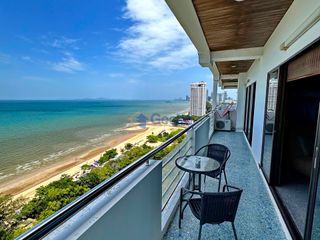 For sale 3 bedrooms condo in Na Jomtien, Pattaya