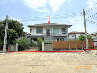 For sale 3 bedrooms house in Bang Khun Thian, Bangkok