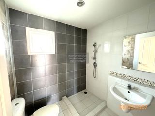 For sale 3 bedrooms house in Bang Khun Thian, Bangkok