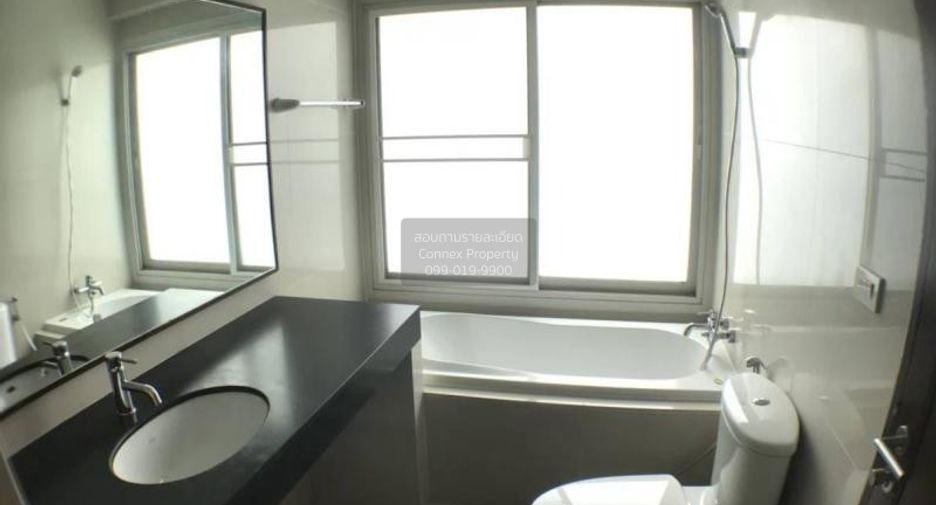 For rent 2 ベッドルーム condo in Watthana, Bangkok