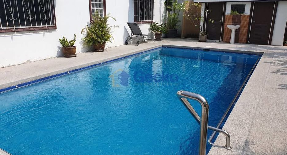 For rent そして for sale 4 ベッドルーム house in Bang Lamung, Chonburi