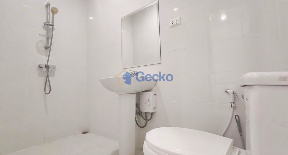 Haus zur Miete mit 4 Zimmer in Bang Lamung, Chonburi