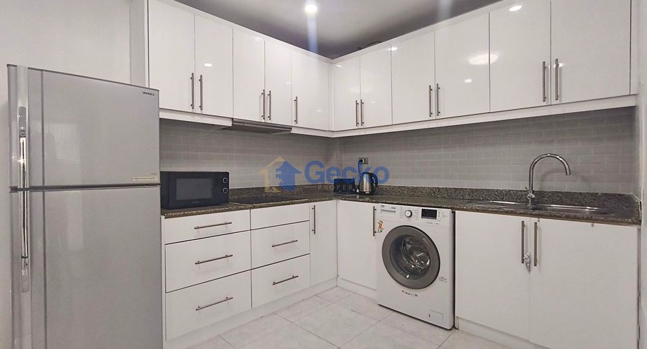 Haus zur Miete mit 4 Zimmer in Bang Lamung, Chonburi